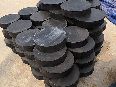 铜川板式橡胶支座由若干层橡胶片与薄钢板经加压硫化